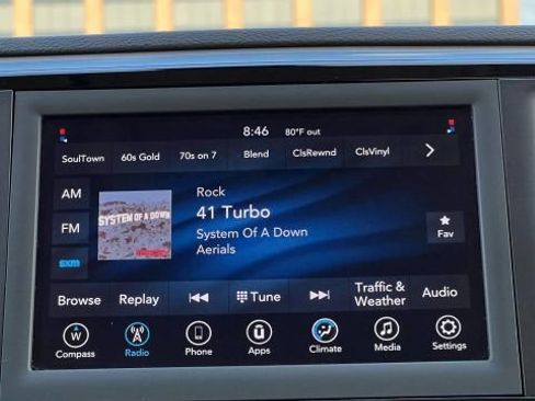 Used 2020 Chrysler Voyager Lxi image 41