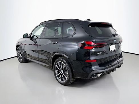 New 2026 BMW X5 xDrive40i w/ M Sport Package AWD/4WD image 5