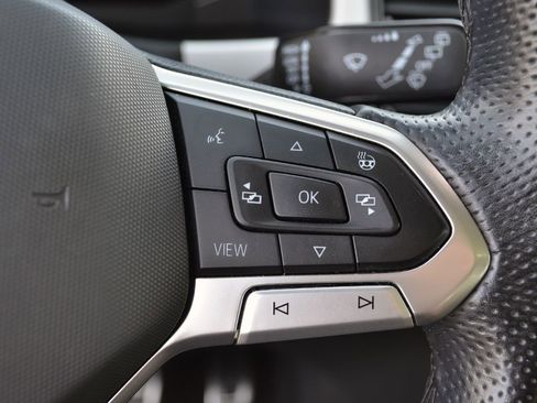 Used 2022 Volkswagen Atlas SEL Premium image 13