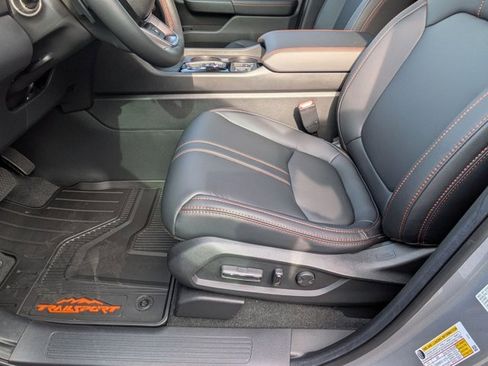 New 2025 Honda Pilot TrailSport image 4