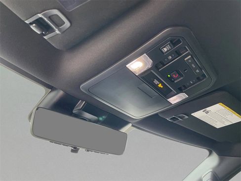 Used 2025 Toyota Tundra Limited image 26