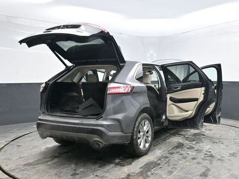 Used 2022 Ford Edge Titanium image 45