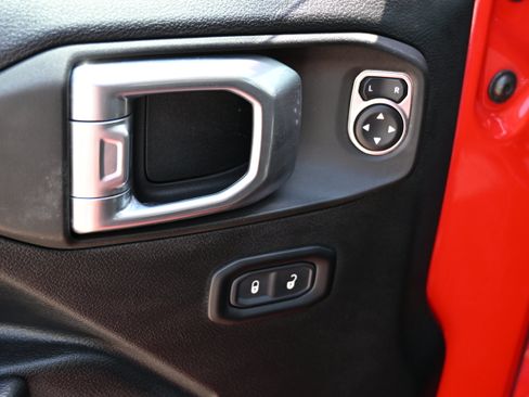 Used 2021 Jeep Wrangler Unlimited Sport AWD/4WD image 14