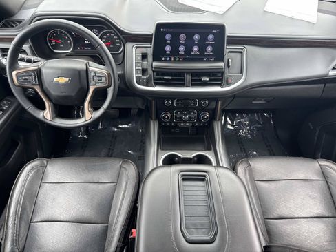 Used 2021 Chevrolet Suburban High Country RWD image 9