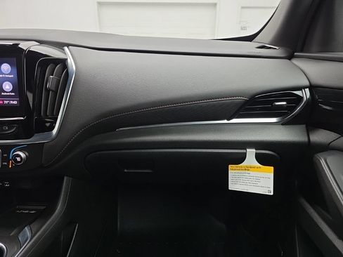 Used 2023 Chevrolet Traverse RS AWD/4WD image 42