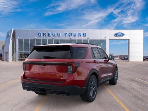 New 2026 Ford Explorer ST-Line AWD/4WD image 9