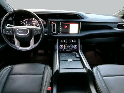 Used 2024 GMC Yukon XL Denali w/ Advanced Technology Package AWD/4WD image 15