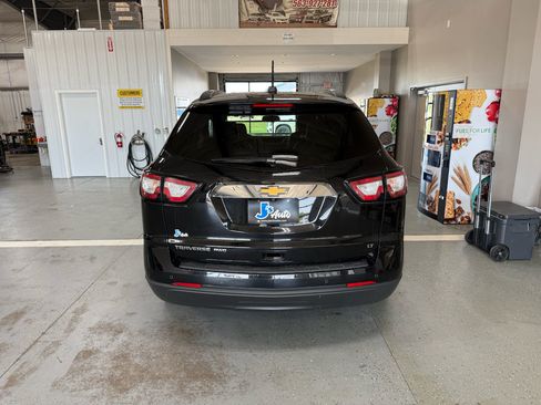 Used 2017 Chevrolet Traverse LT AWD/4WD image 6
