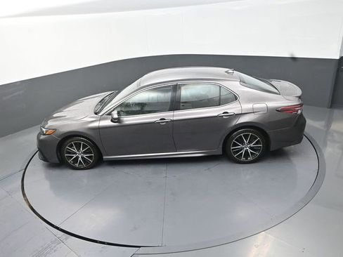 Used 2024 Toyota Camry SE FWD image 28