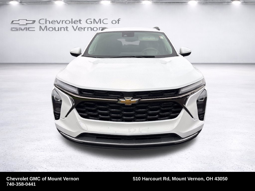 Used 2025 Chevrolet Trax LT FWD image 9