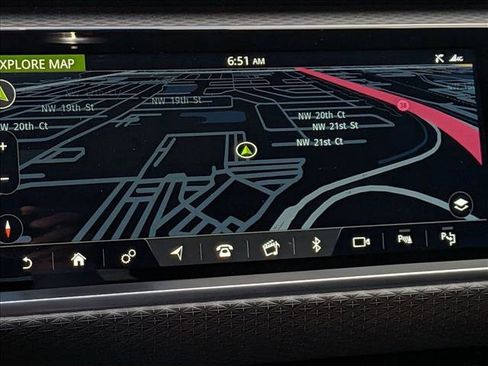 Used 2019 Land Rover Range Rover Velar R-Dynamic SE AWD/4WD image 12