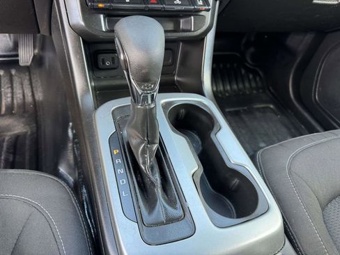 Used 2022 Chevrolet Colorado LT w/ Fleet Safety Package RWD image 6
