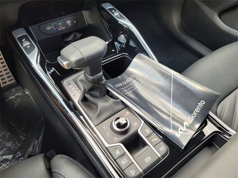 New 2025 Kia Sorento SX Prestige image 18
