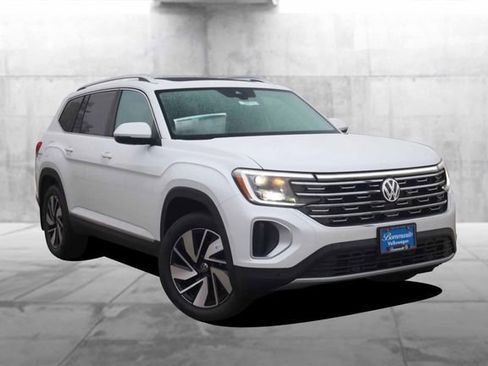 New 2026 Volkswagen Atlas SEL image 2