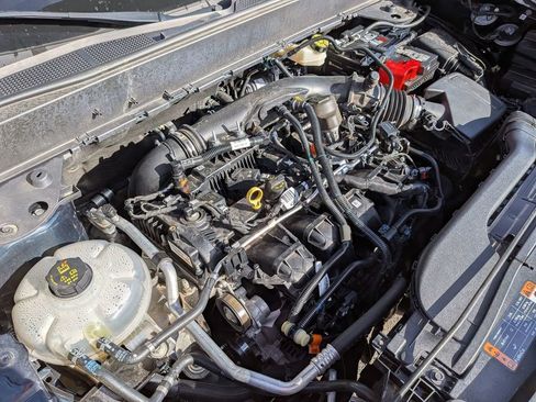 Used 2023 Ford Maverick Lariat w/ Lariat Luxury Package image 12