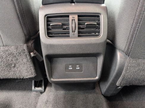 Used 2025 Nissan Rogue SV AWD/4WD image 22
