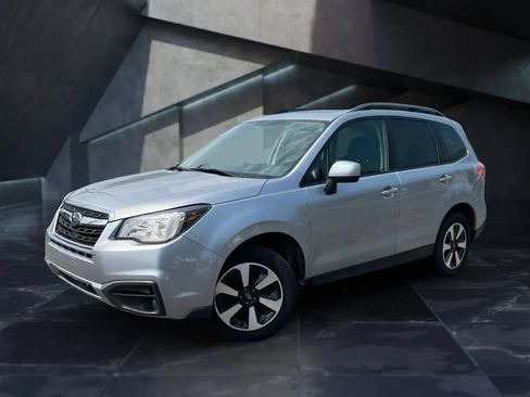Used 2018 Subaru Forester 2.5i Premium AWD/4WD image 1