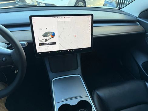 Used 2021 Tesla Model 3 Long Range image 34