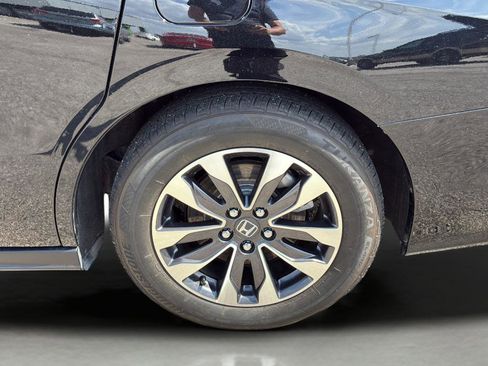 Used 2024 Honda Odyssey EX-L image 40