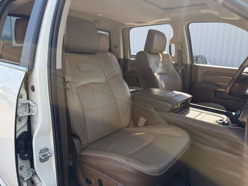 Used 2022 RAM 2500 Limited AWD/4WD image 21