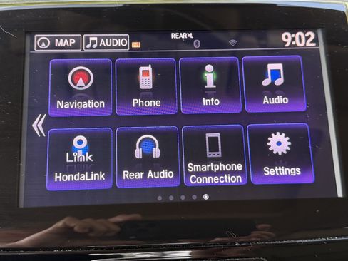 Used 2017 Honda Pilot Touring image 22