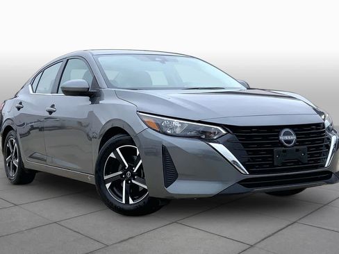Used 2025 Nissan Sentra SV FWD image 3