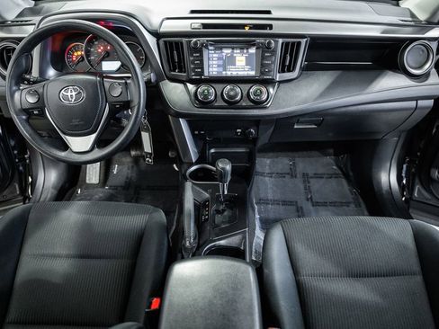 Used 2016 Toyota RAV4 LE image 18