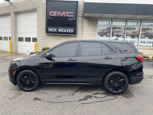 Used 2024 Chevrolet Equinox LS w/ Midnight Edition FWD image 4