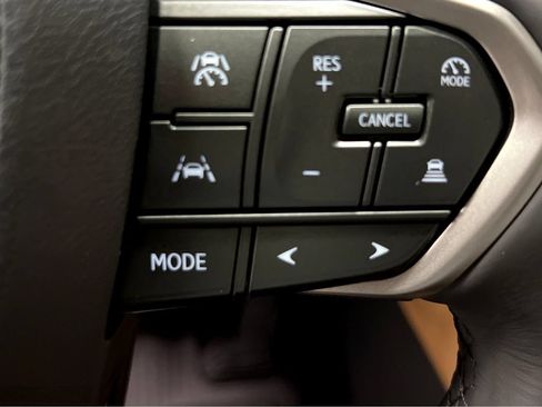 Certified 2025 Lexus NX 350 AWD w/ Accessory Package (2T) image 13