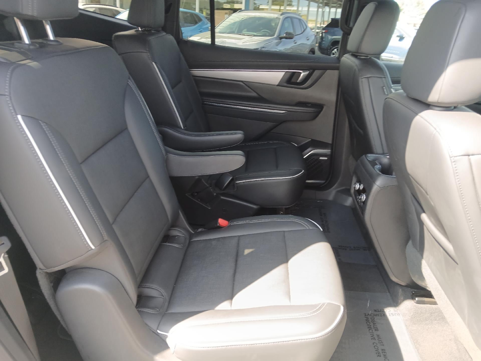 Used 2025 Buick Enclave Preferred FWD image 20