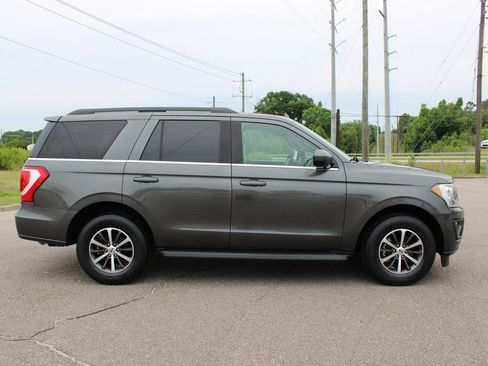 Used 2020 Ford Expedition XLT RWD image 18