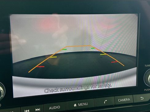 Used 2024 Nissan Pathfinder SV image 22