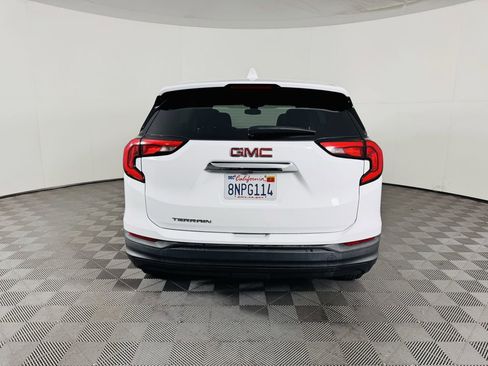 Used 2020 GMC Terrain SLE image 18