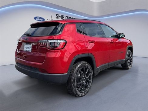 New 2025 Jeep Compass Latitude w/ Altitude Special Edition image 5