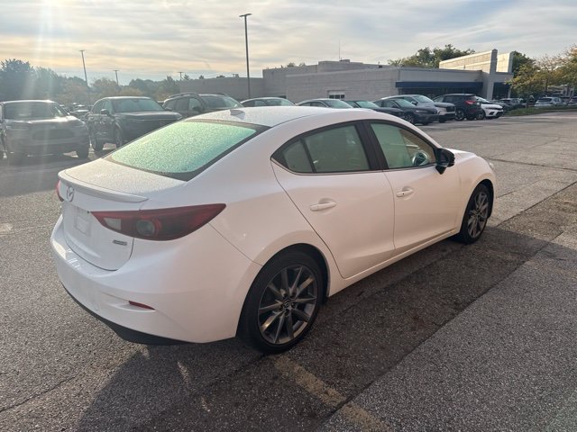 Used 2018 MAZDA MAZDA3 Grand Touring FWD image 3