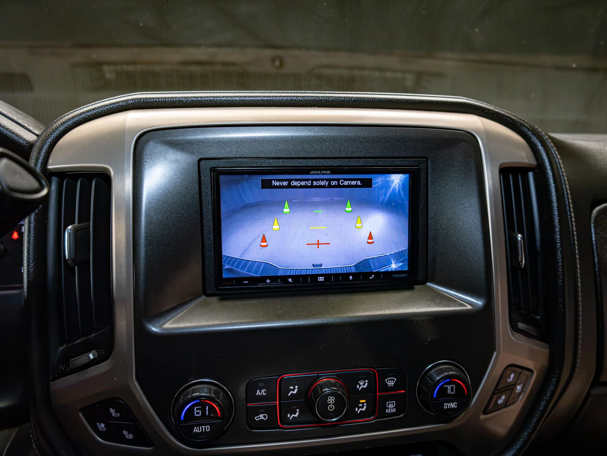 Used 2016 GMC Sierra 2500 Denali w/ Duramax Plus Package AWD/4WD image 18