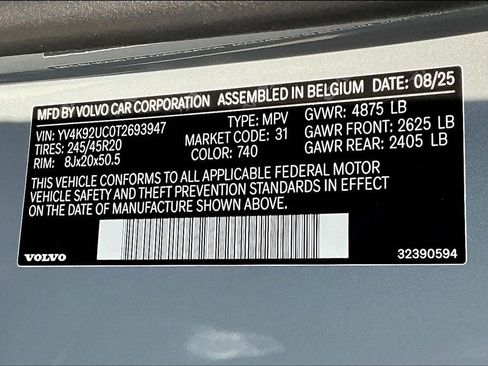 New 2026 Volvo XC40 B4 Plus w/ Protection Package Premier image 22