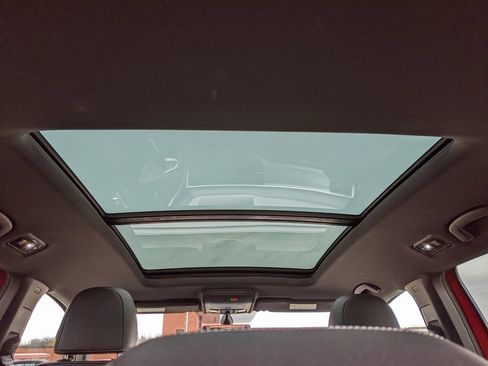 Certified 2020 Volkswagen Atlas Cross Sport SE image 13