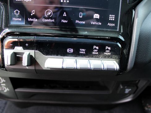 Used 2024 RAM 3500 Laramie w/ Sport Appearance Package image 88