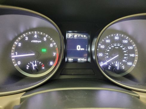 Used 2018 Hyundai Santa Fe Sport AWD/4WD image 23