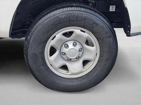 Used 2020 Toyota Tacoma SR w/ SR Convenience Package image 4