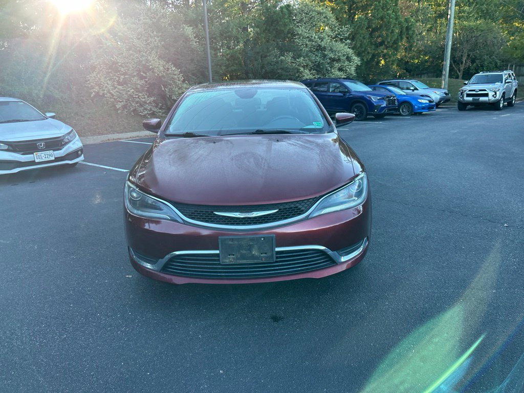 Used 2017 Chrysler 200 Limited Platinum w/ Comfort & Convenience Group FWD image 9