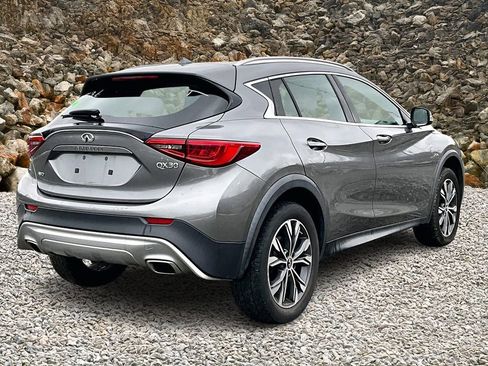 Used 2018 INFINITI QX30 Premium w/ Cargo Package image 2