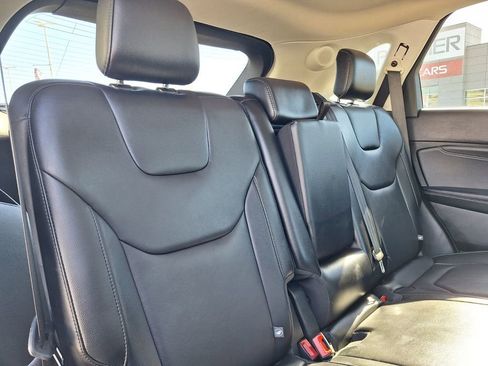 Used 2022 Ford Edge Titanium w/ Class II Trailer Tow Package image 30
