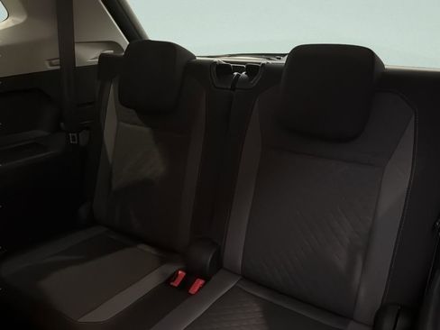 Used 2020 Volkswagen Tiguan S w/ 3rd Row Seat Package AWD/4WD image 15