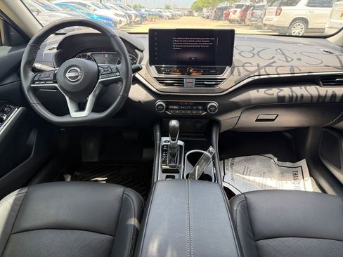 Used 2025 Nissan Altima 2.5 SL AWD/4WD image 15