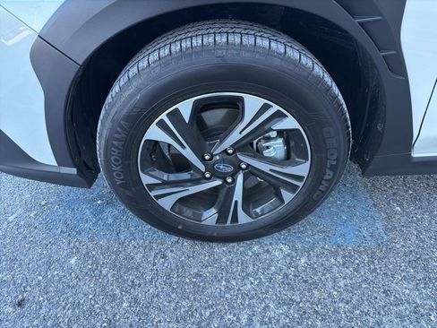 Certified 2025 Subaru Crosstrek 2.0i Premium image 17