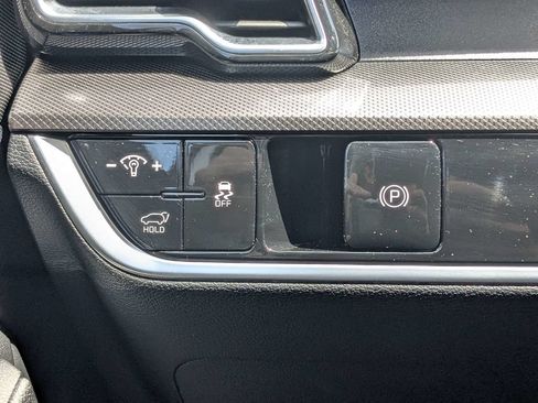 Used 2025 Kia Sportage SX FWD image 22