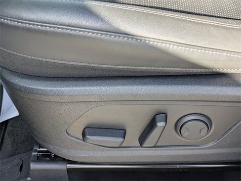 Used 2024 Kia Sorento S image 21