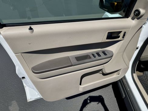 Used 2012 Ford Escape XLS FWD image 21